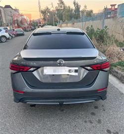 نیسان سێنترا